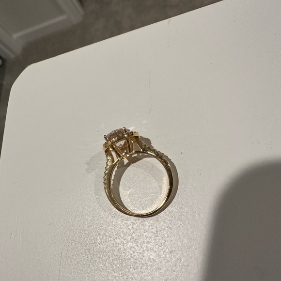 Fake ring - Picture 5 of 7